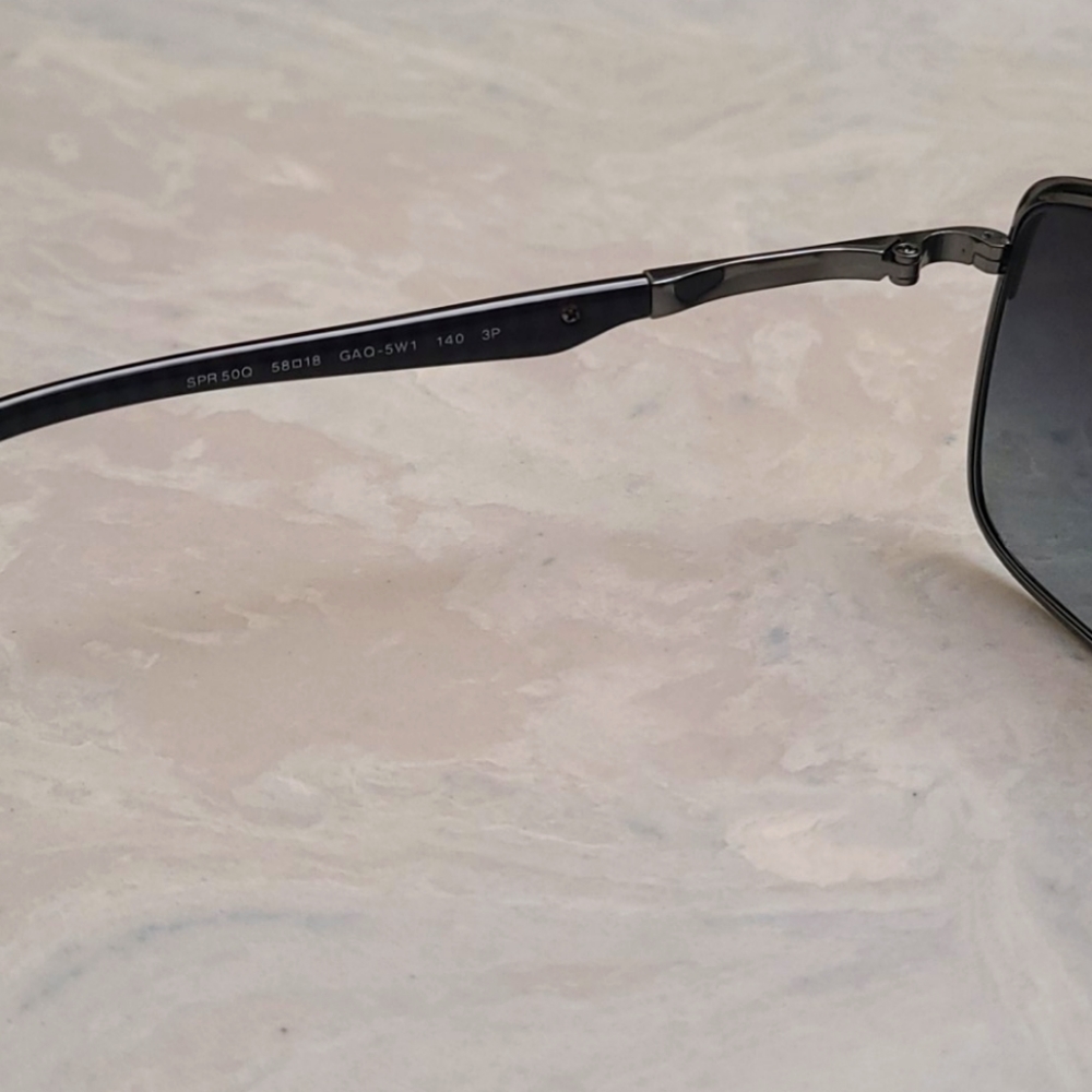 PRADA polarized sunglasses - Picture 4 of 4